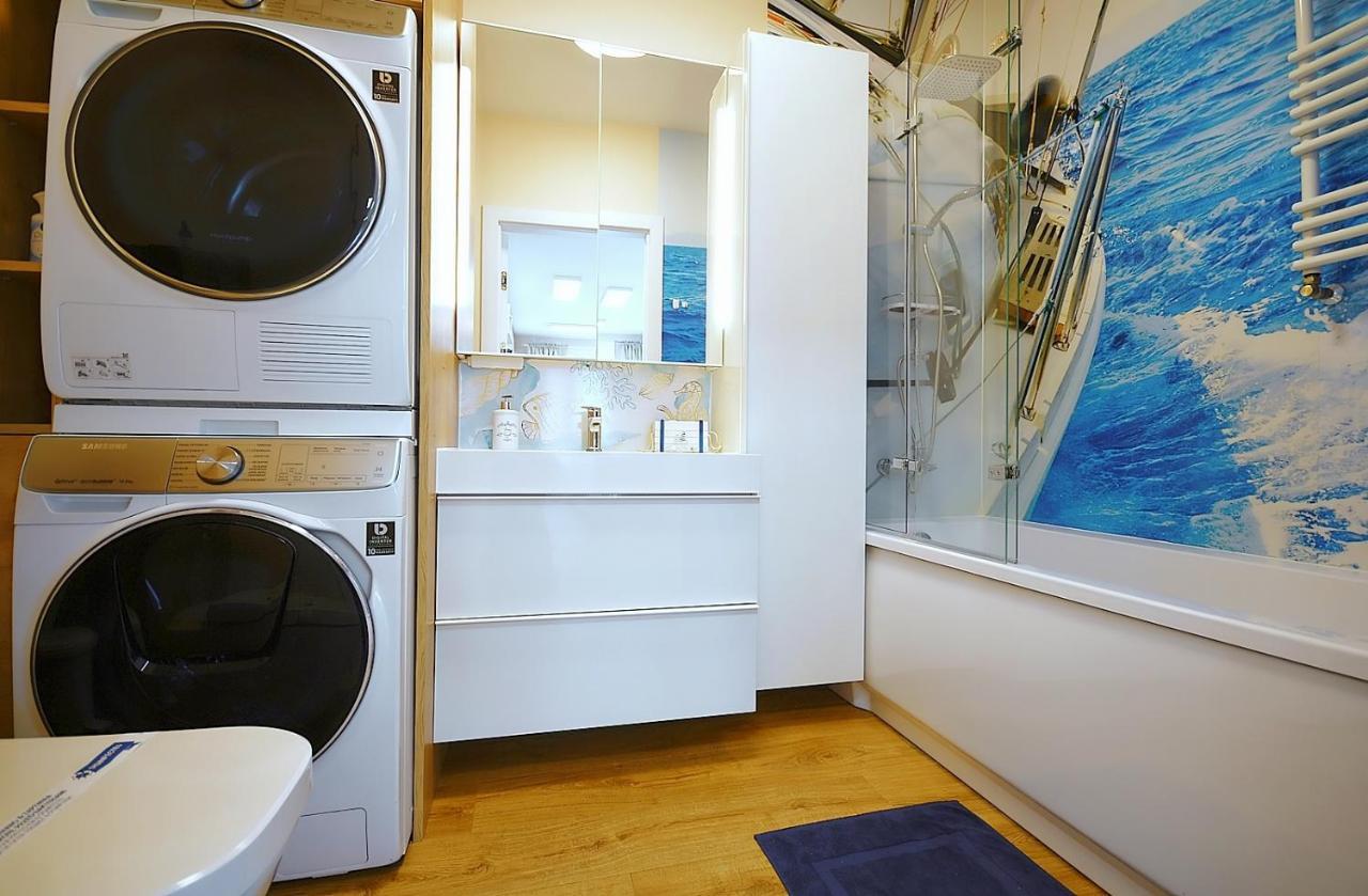 Apartament Premium Mikiniki Kolobrzeg Appartamento Esterno foto
