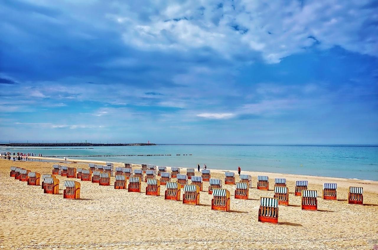 Apartament Premium Mikiniki Kolobrzeg Appartamento Esterno foto