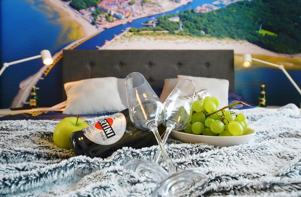 Apartament Premium Mikiniki Kolobrzeg Appartamento Esterno foto