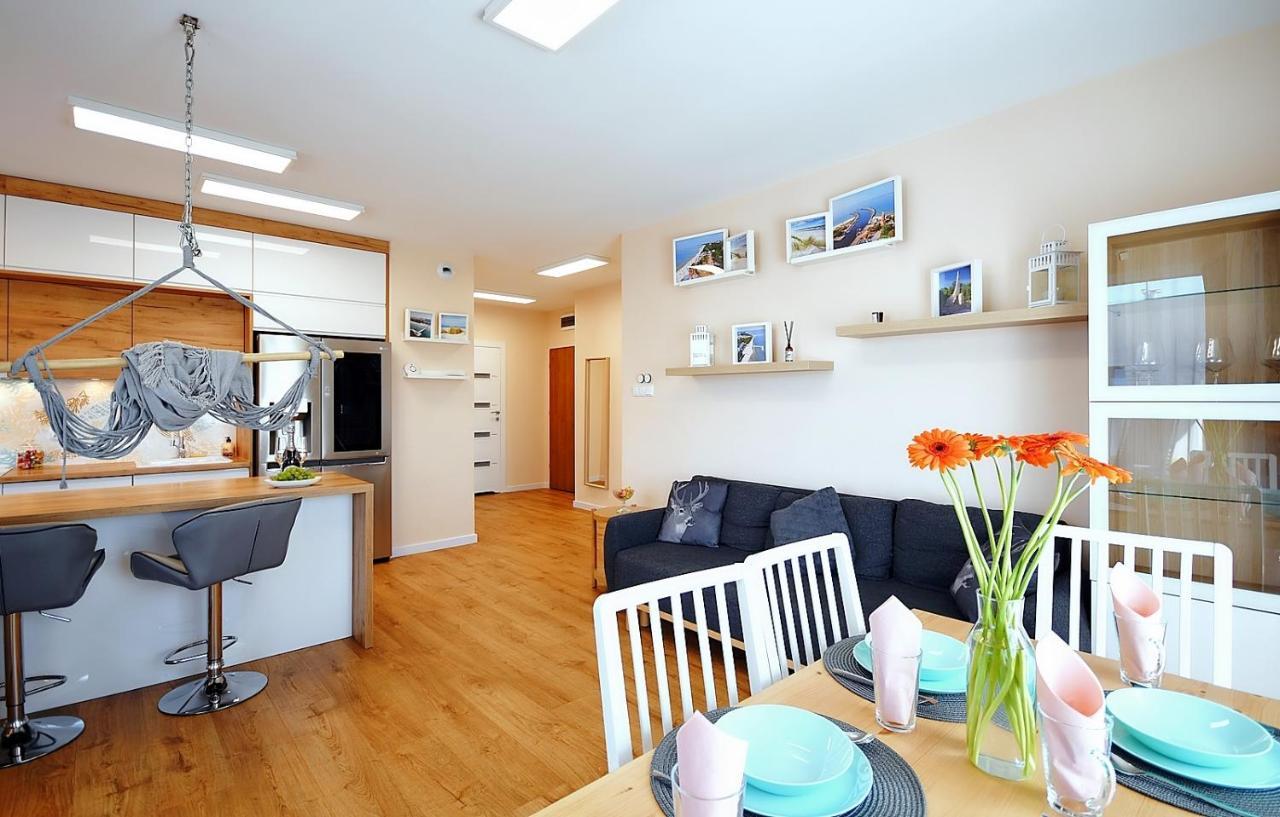 Apartament Premium Mikiniki Kolobrzeg Appartamento Esterno foto