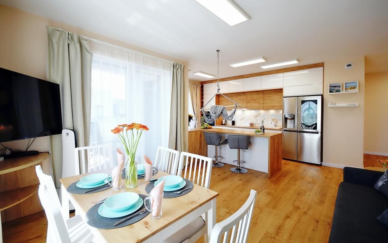 Apartament Premium Mikiniki Kolobrzeg Appartamento Esterno foto