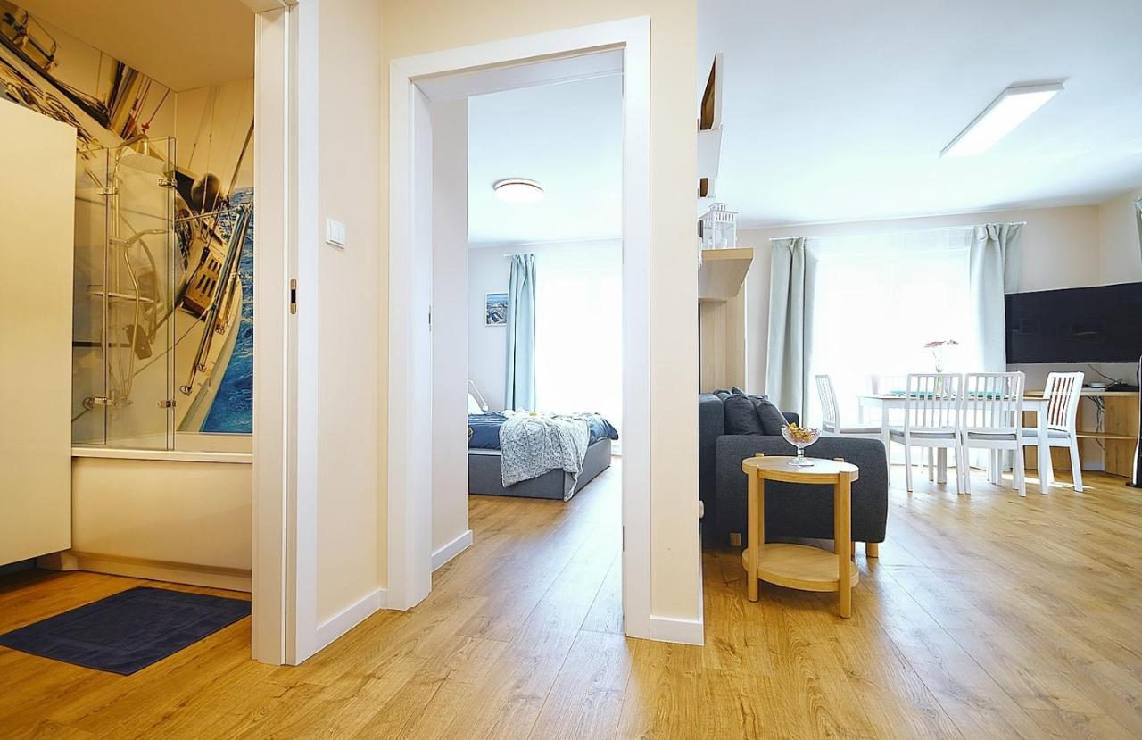 Apartament Premium Mikiniki Kolobrzeg Appartamento Esterno foto